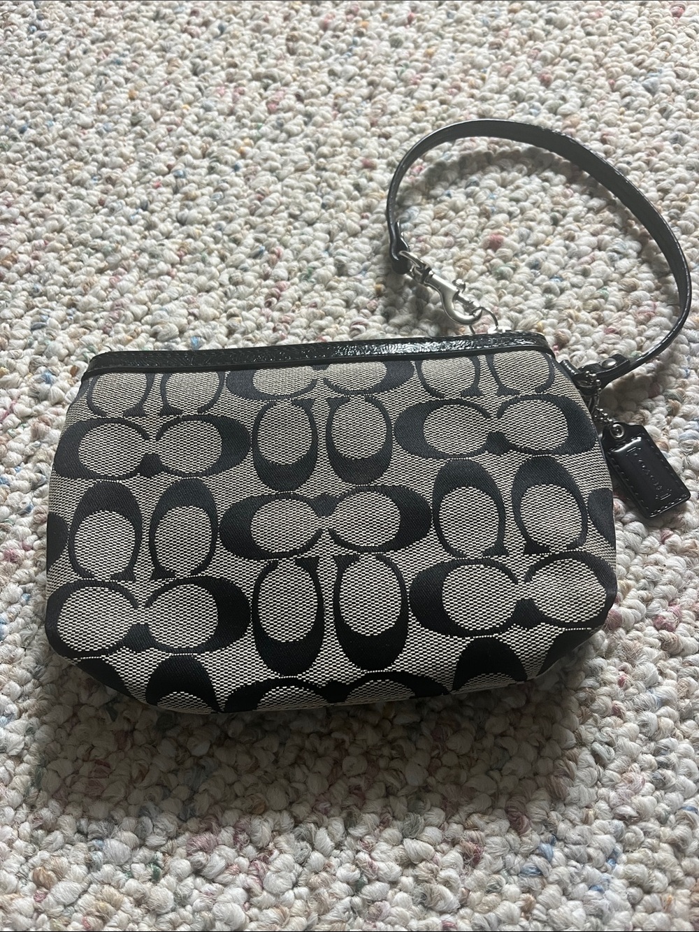 Coach Black and Cream Signature Jacquard Wristlet - Picture 4 of 6